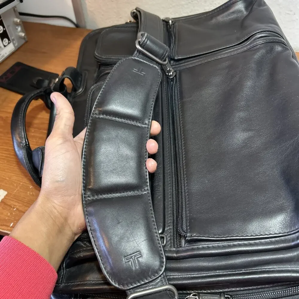 TUMI Alpha Black Leather Briefcase Computer Bag Work Multiple Pockets 17”x13”